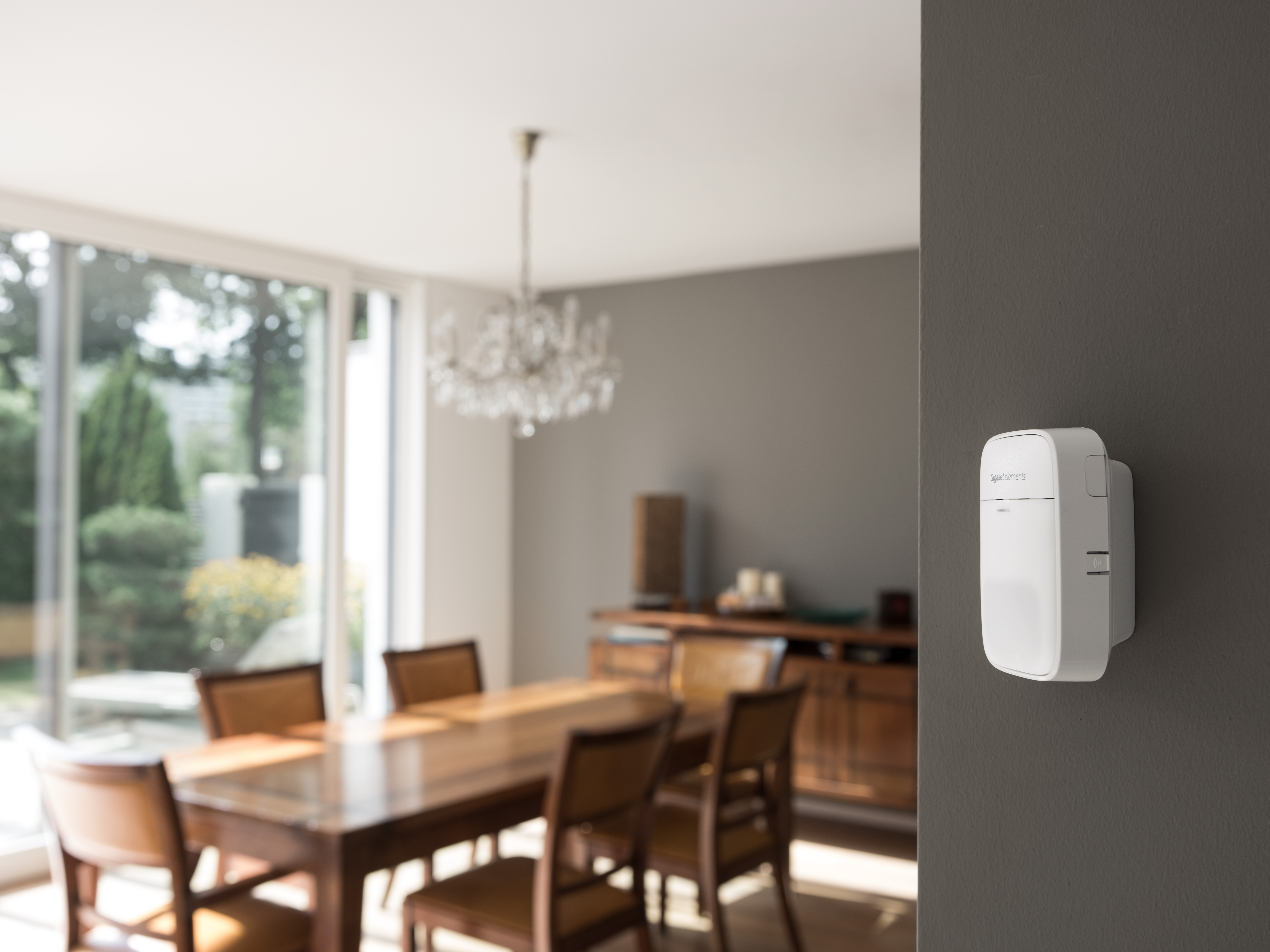 gigaset alarm systems small white base sirene door and motion